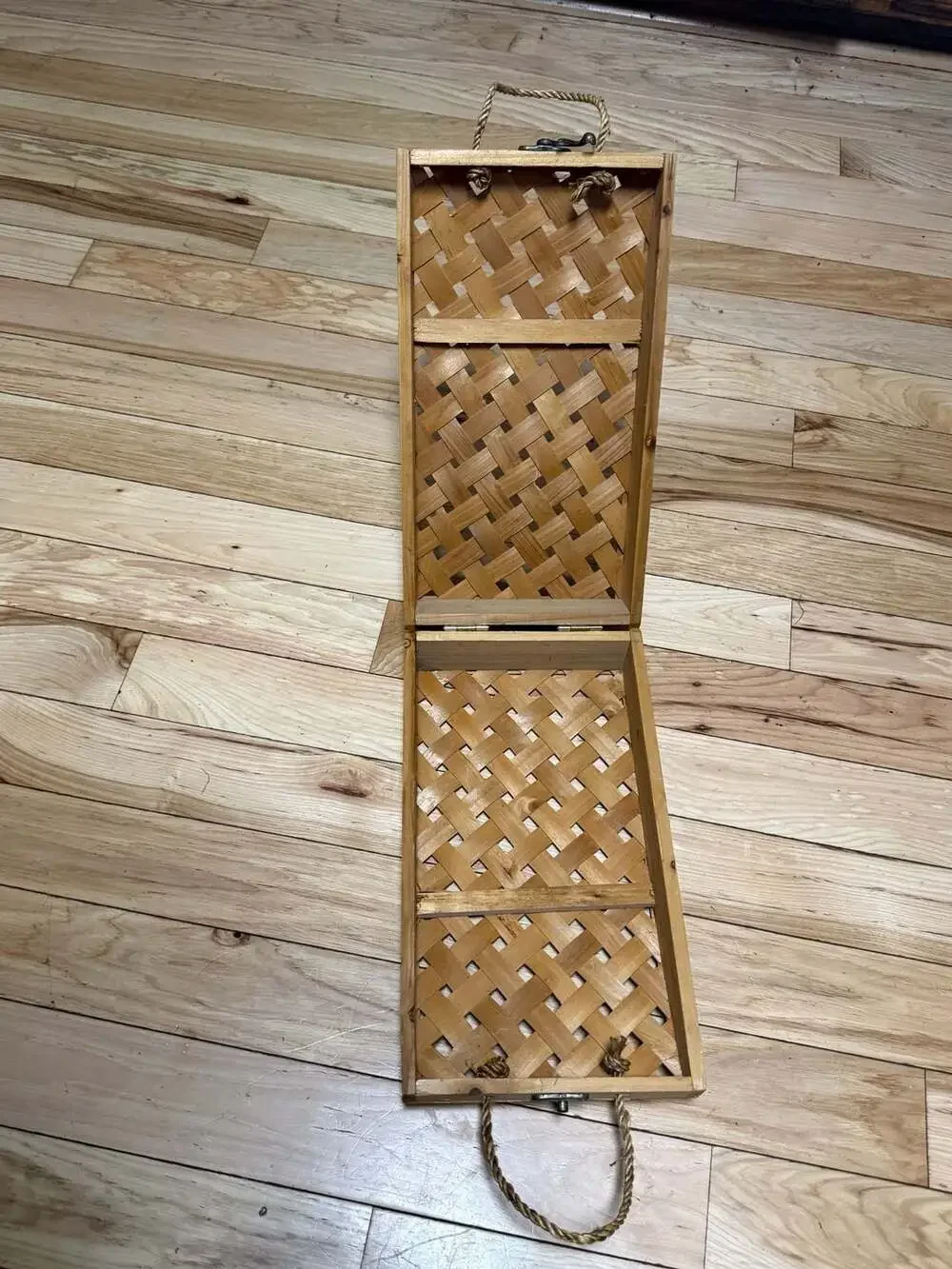 Unbranded woven wood